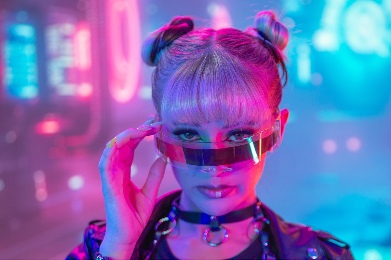 Power & Seduction in the Cyber Sexuals Game